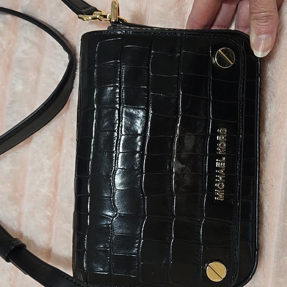 Michael Kors Jet Set Small Full Flap Crossbody with Gold Accents - Picture 8 of 12